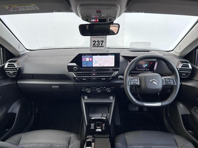 Black Used 2024 Citroën C4 X PureTech SUV | £16,795 (Fair price) - Image 1/2
