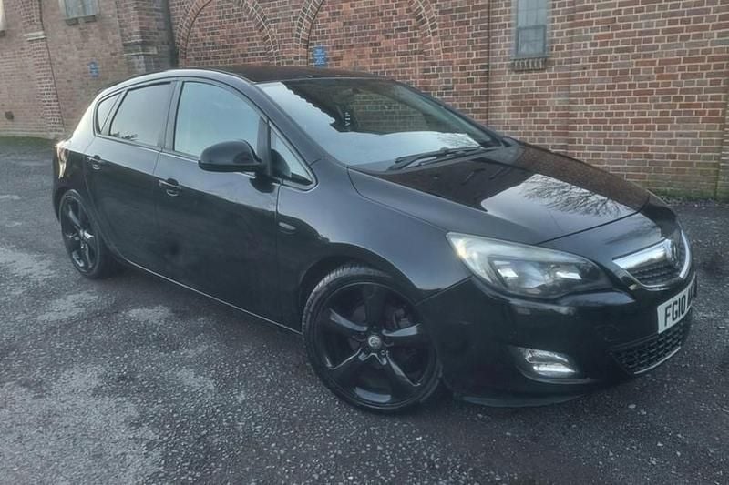 Used Vauxhall Astra SRi 180 HP (132 kW) 2010 Black Hatchback