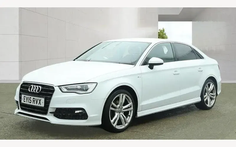 Usado Audi A3 S-Line 150 HP (110 kW) 2017 Sedan
