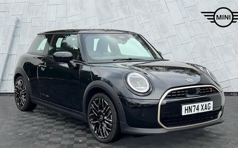 Used 2025 Mini Cooper Exclusive Hatchback | £24,994 (Good price) - Image 1/4