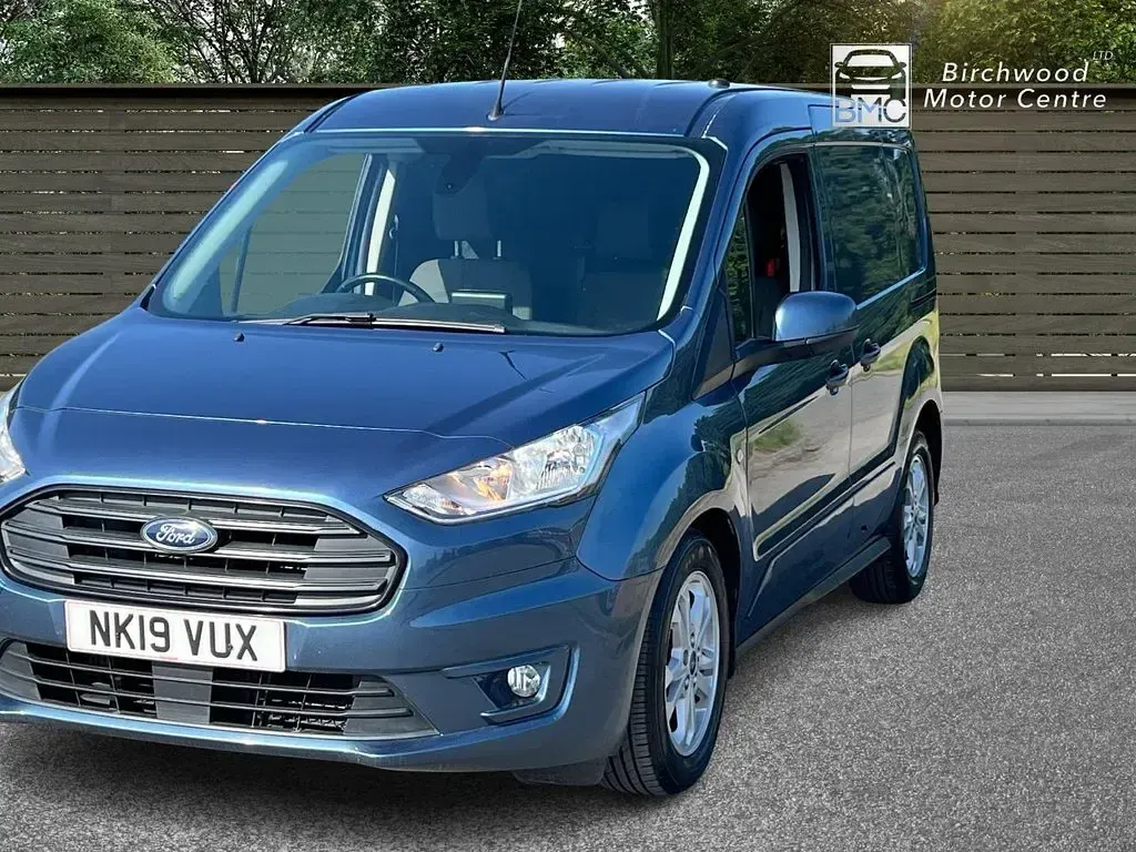 Used Ford Transit Connect Limited 120 HP (88 kW) 2019 Blue MPV