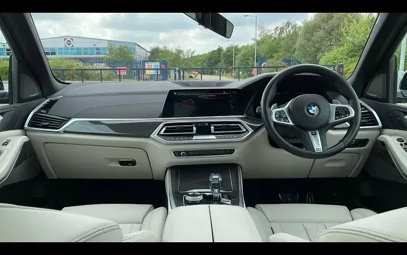 Used BMW X5 M Sport 340 HP (250 kW) 2022 Dravit grey SUV