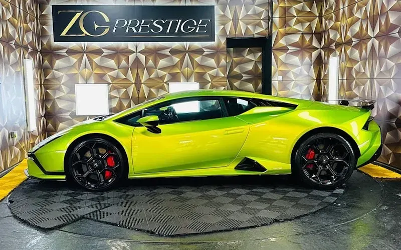 Used Lamborghini Huracán 640 HP (470 kW) 2023 Green Coupe