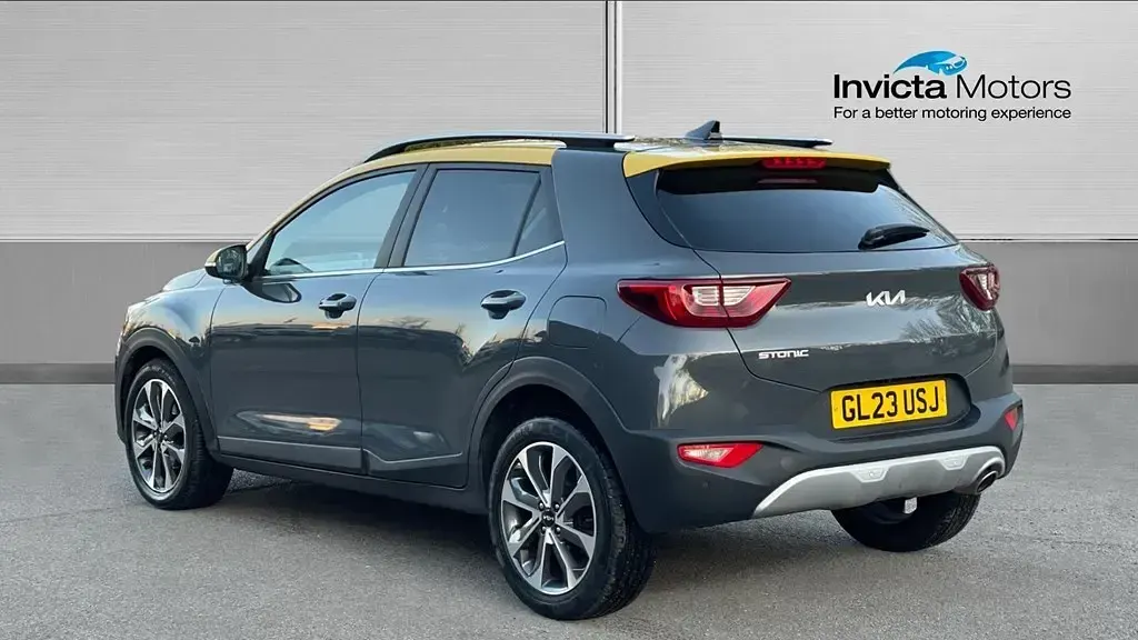 Used Kia Stonic 99 HP (72 kW) 2023 Grey SUV