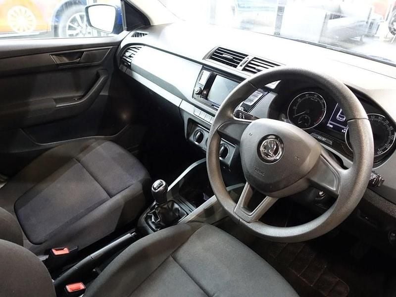 Used Skoda Fabia 75 HP (55 kW) 2019 Blue Hatchback