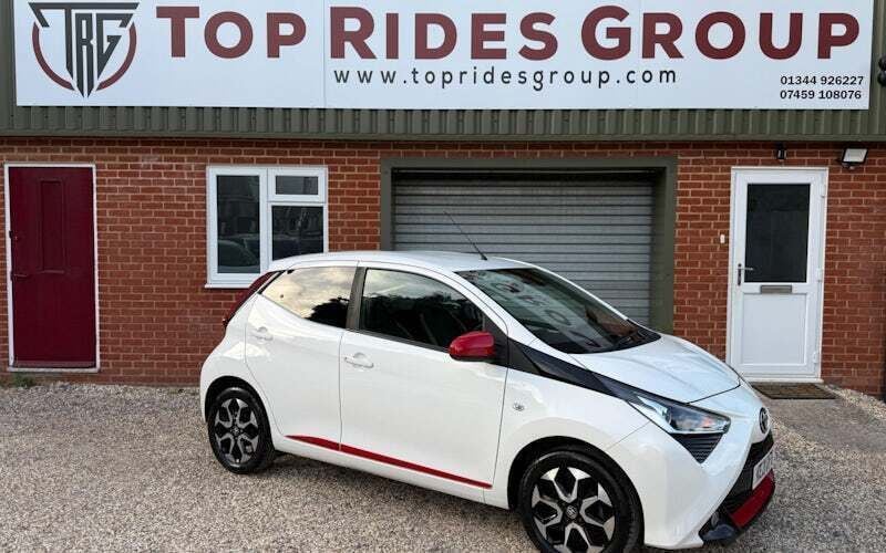 White Used 2021 Toyota Aygo Trend Hatchback | £9,299 (Fair price) - Image 1/4