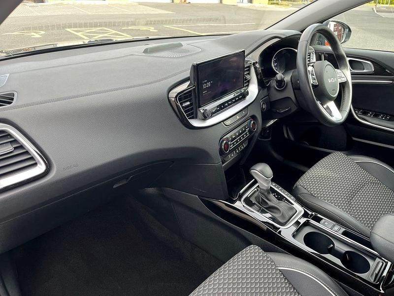 Used Kia XCeed 139 HP (102 kW) 2024 Grey SUV
