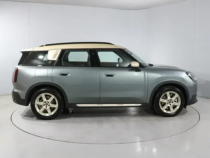 New Mini Countryman Exclusive 215 HP (158 kW) 2026 Green SUV