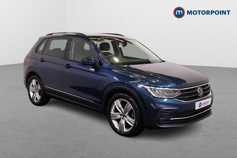 Blue Used 2022 VW Tiguan Life SUV | £18,999 (Super price) - Image 1/4