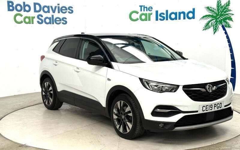 White Used 2019 Vauxhall Grandland X Sport SUV | £10,100 (Fair price) - Image 1/4