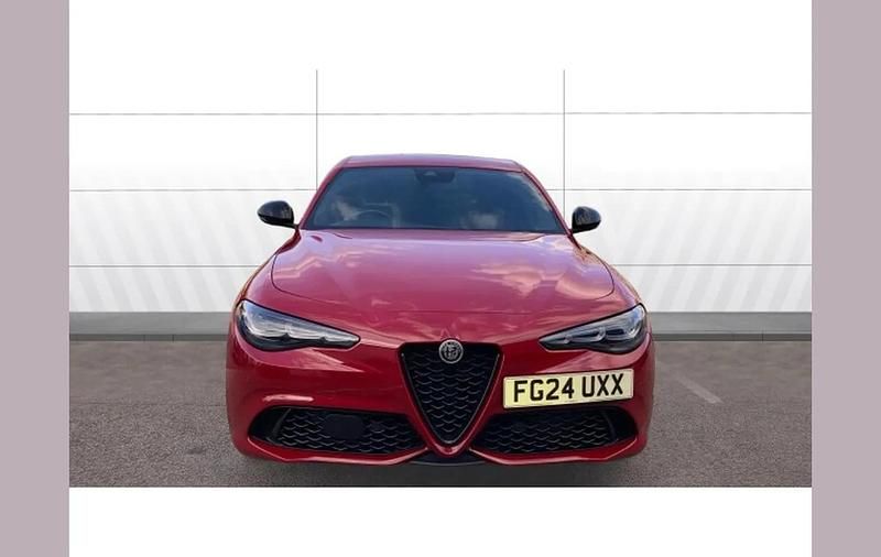 Used Alfa Romeo Giulia Veloce 276 HP (202 kW) 2024 Red Sedan