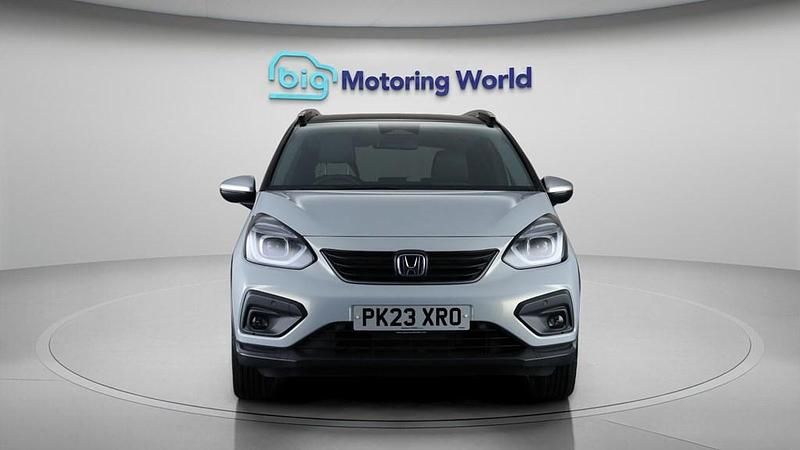 Used Honda Jazz Hybrid 109 HP (80 kW) 2023 White Hatchback