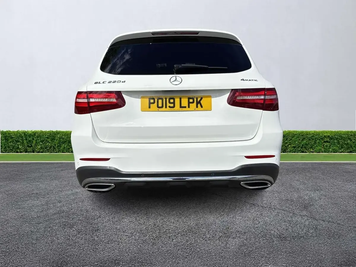 Used Mercedes GLC220 AMG Line Premium 2019 White SUV