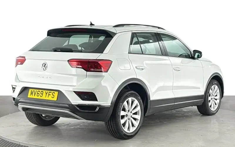 Used VW T-Roc SE 116 HP (85 kW) 2019 White SUV