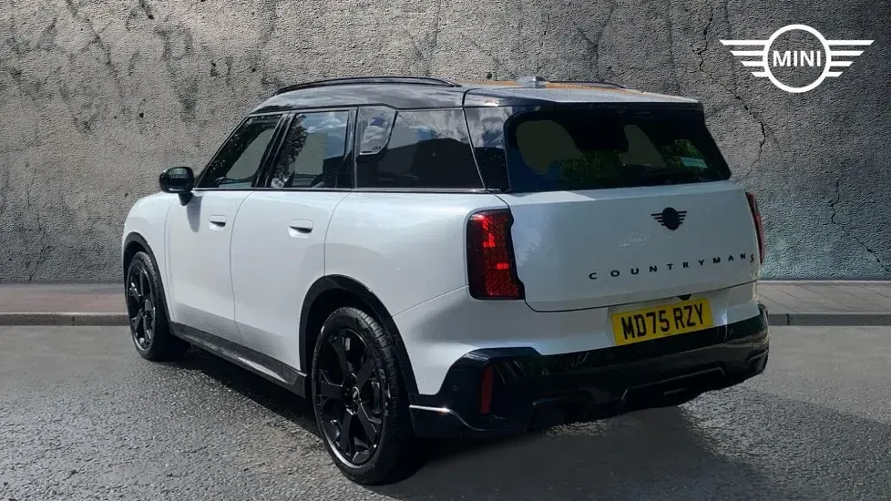 Used Mini Countryman 215 HP (158 kW) 2025 White SUV