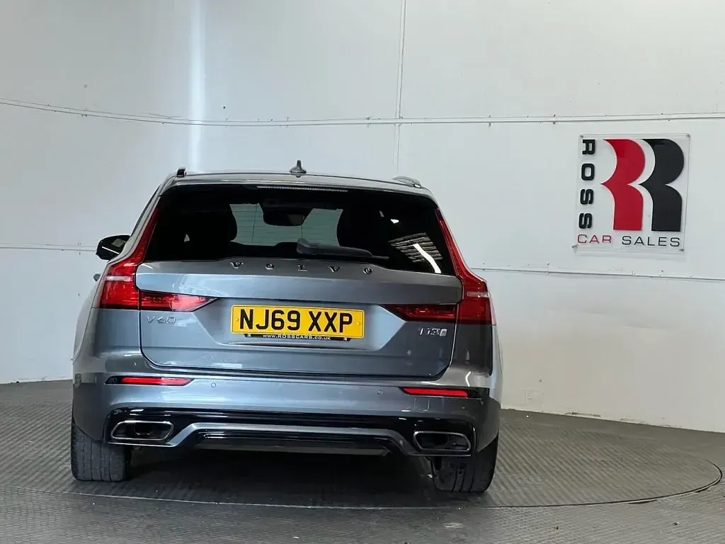 Used Volvo V60 R-Design Pro 2019 Grey Estate