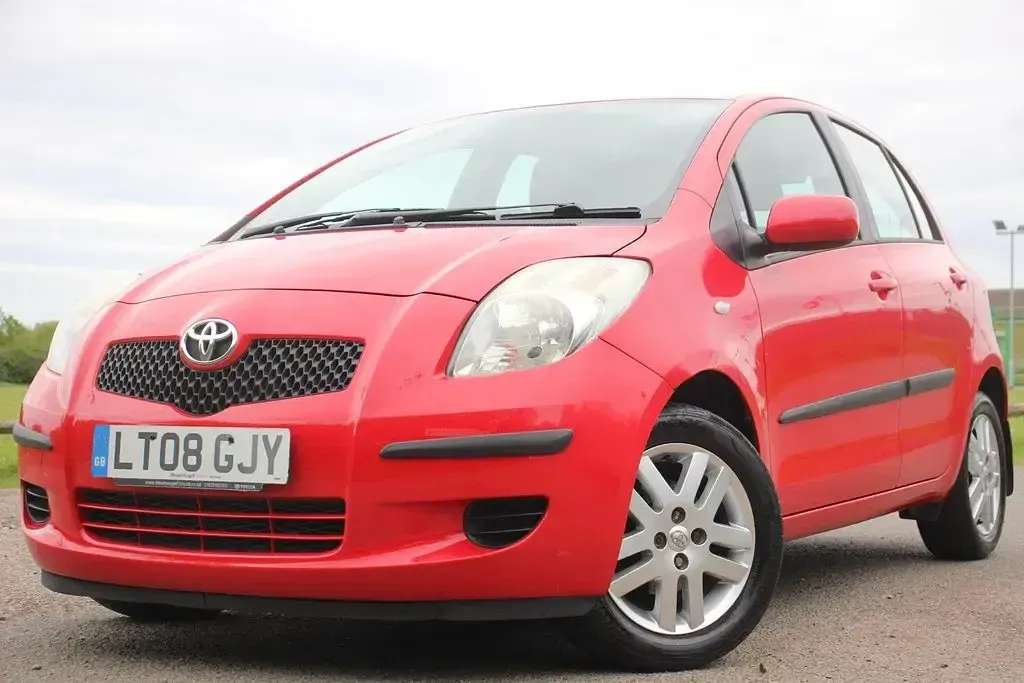 Used Toyota Yaris 2008 Red Hatchback