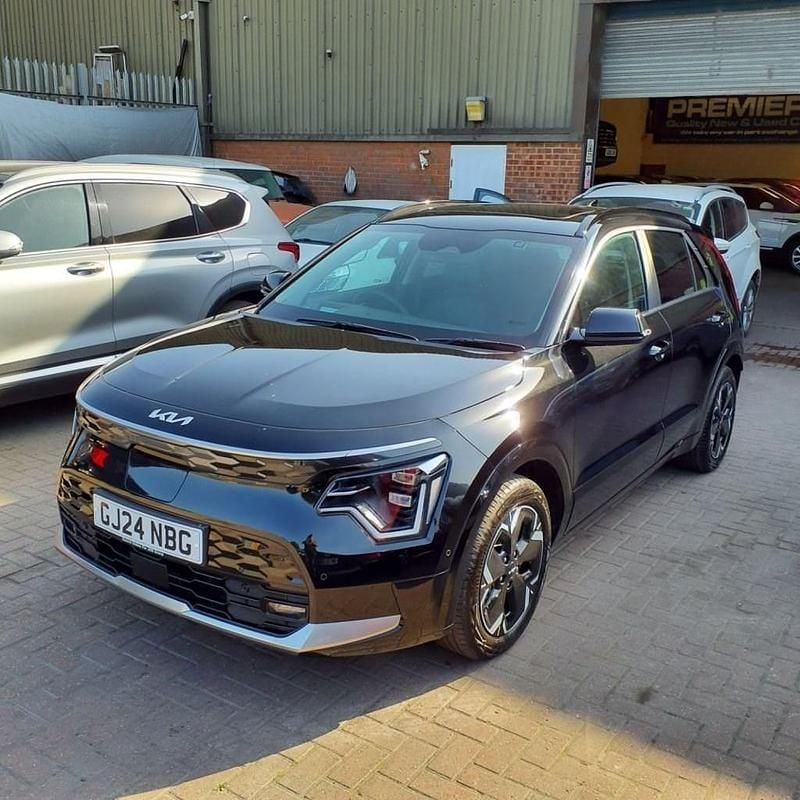 Used Kia Niro 148 kW (202 HP) 2024 Black SUV