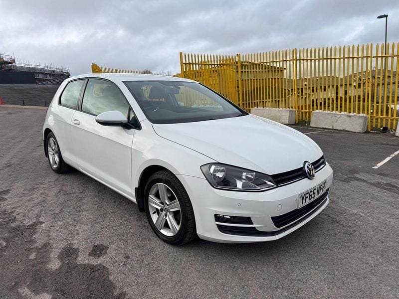 Used VW Golf VII Match 125 HP (91 kW) 2015 White Hatchback