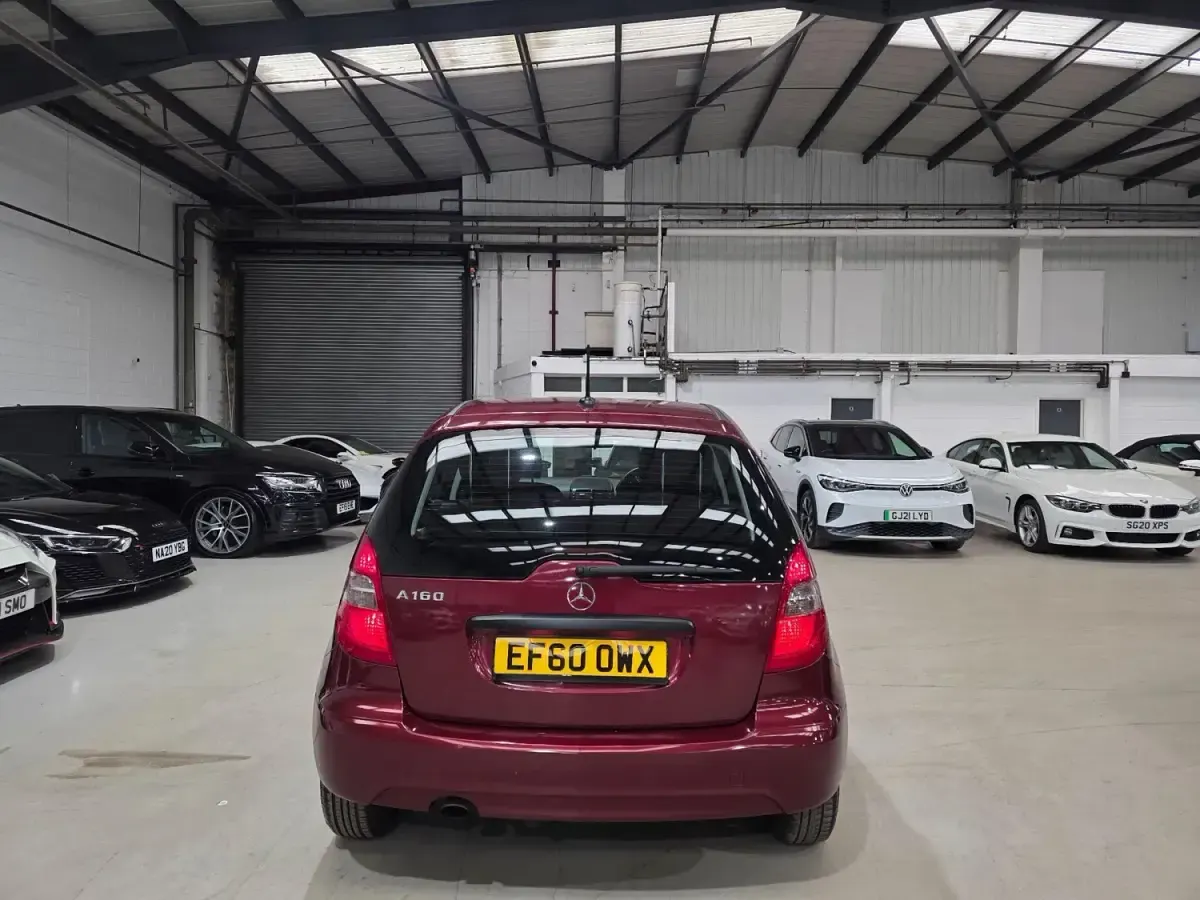 Begagnad Mercedes A160 Classic 2011 Röd Halvkombi
