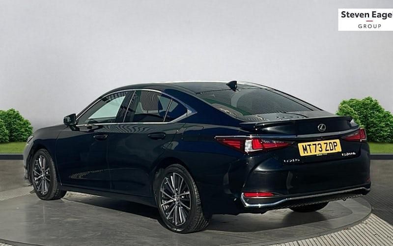 Used Lexus ES300H 218 HP (160 kW) 2021 Sedan