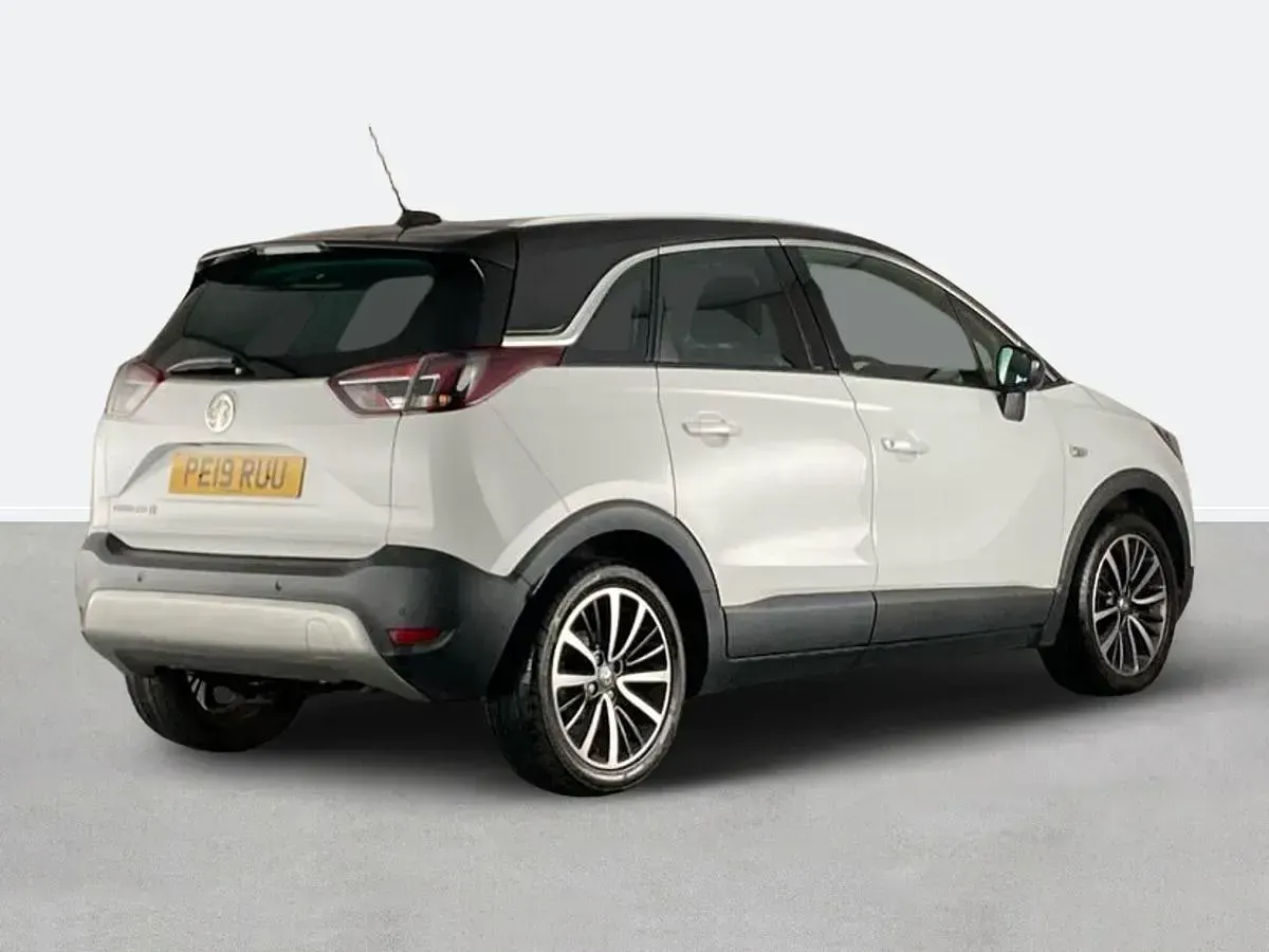 Used Vauxhall Crossland X Elite 81 HP (59 kW) 2019 White SUV