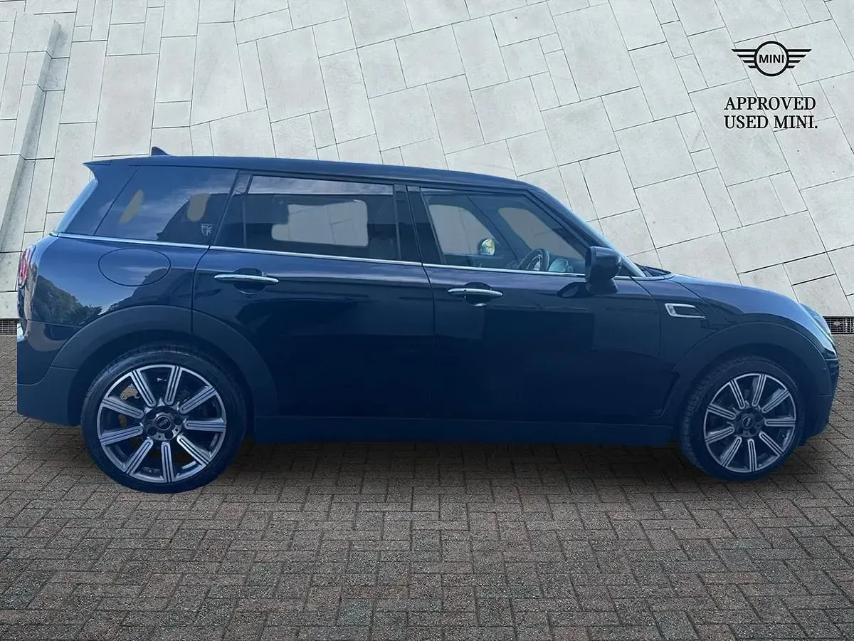 Usado Mini Cooper Clubman Exclusive 134 CV (98 kW) 2023 Negro Familiar