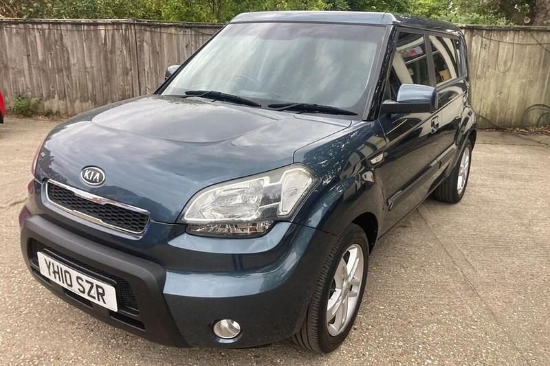 Blue Used 2010 Kia Soul 2 SUV | £2,490 (Good price) - Image 1/1