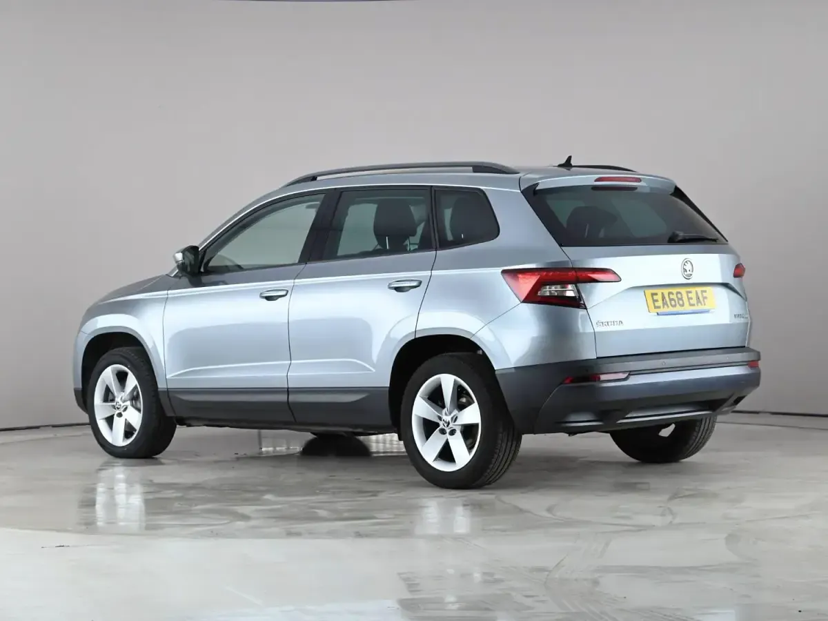 Gebraucht Skoda Karoq SE 150 PS (110 kW) 2018 Grau SUV