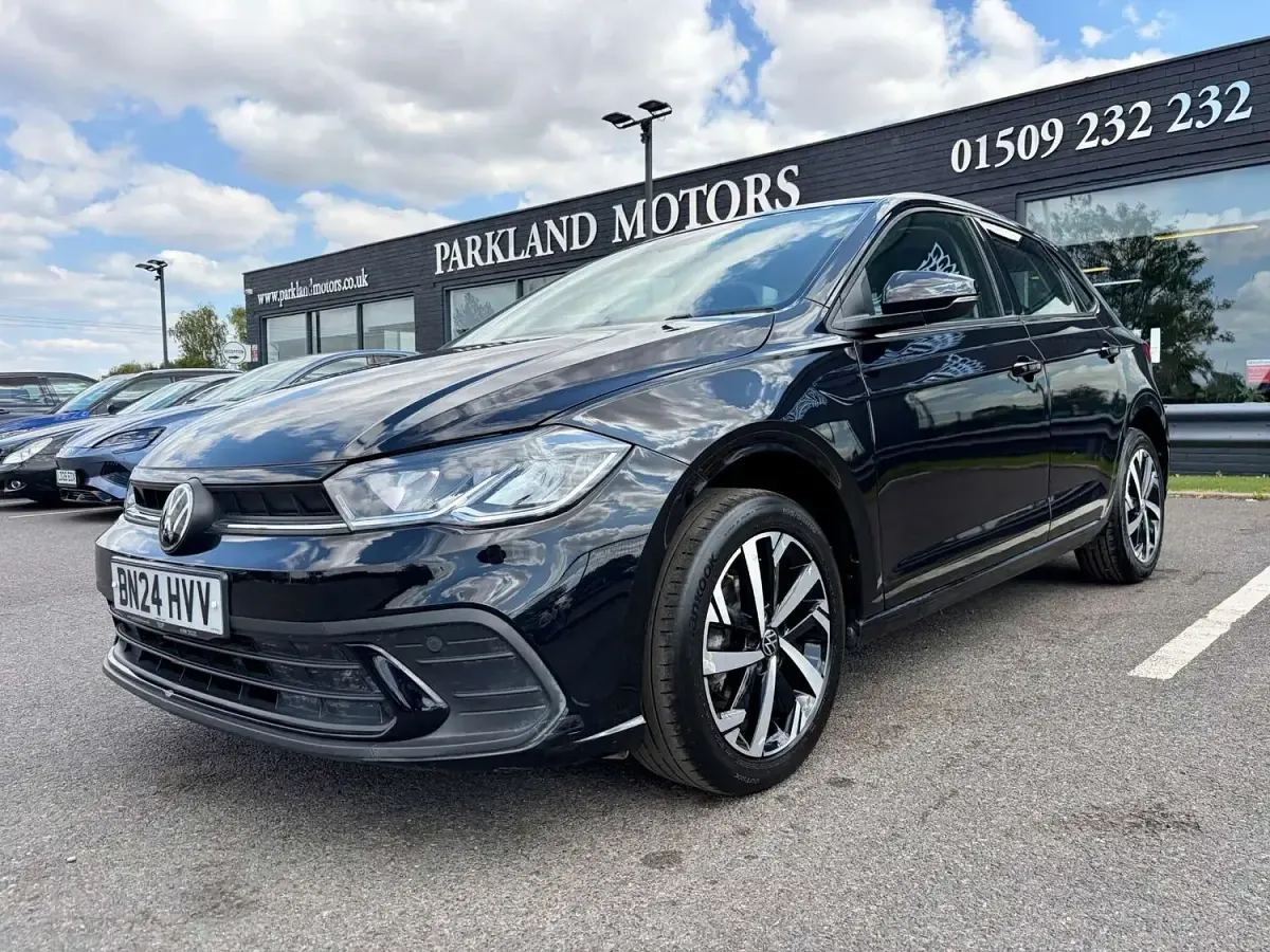 Used VW Polo Life 95 HP (69 kW) 2024 Black Hatchback