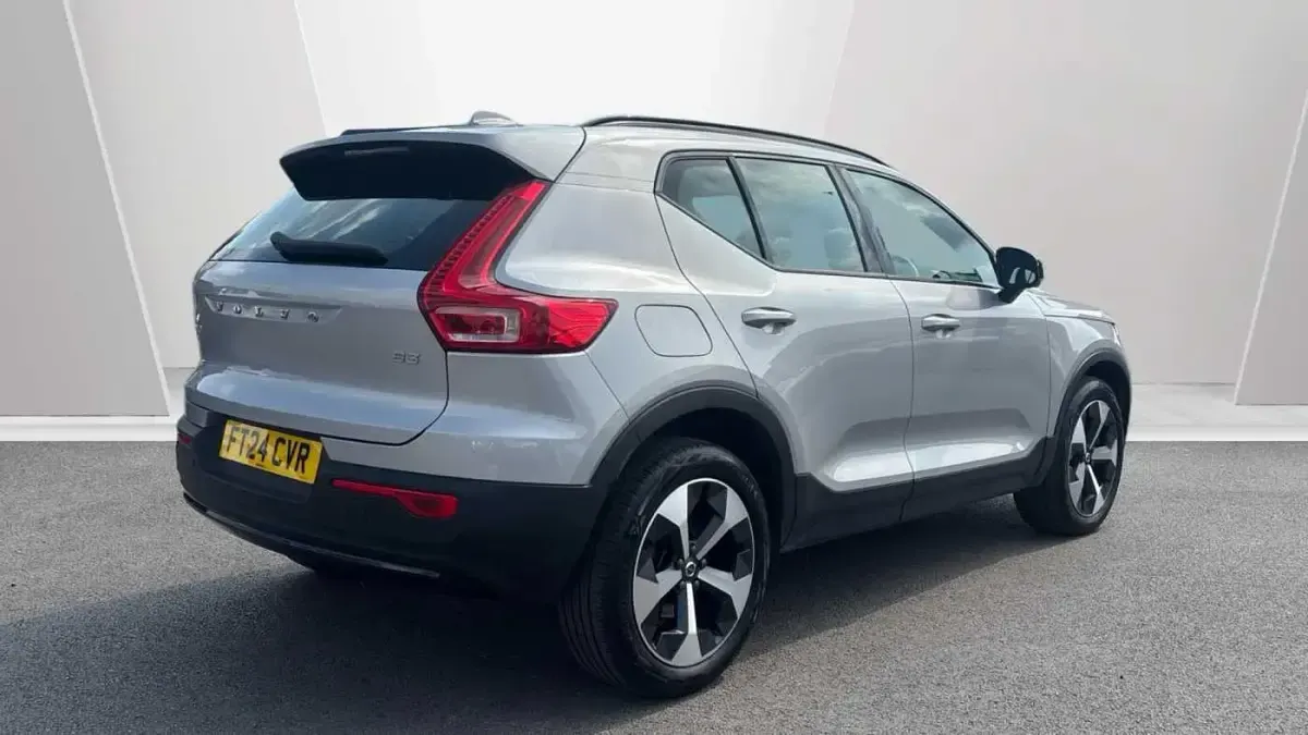 Used Volvo XC40 Plus 161 HP (118 kW) 2025 SUV