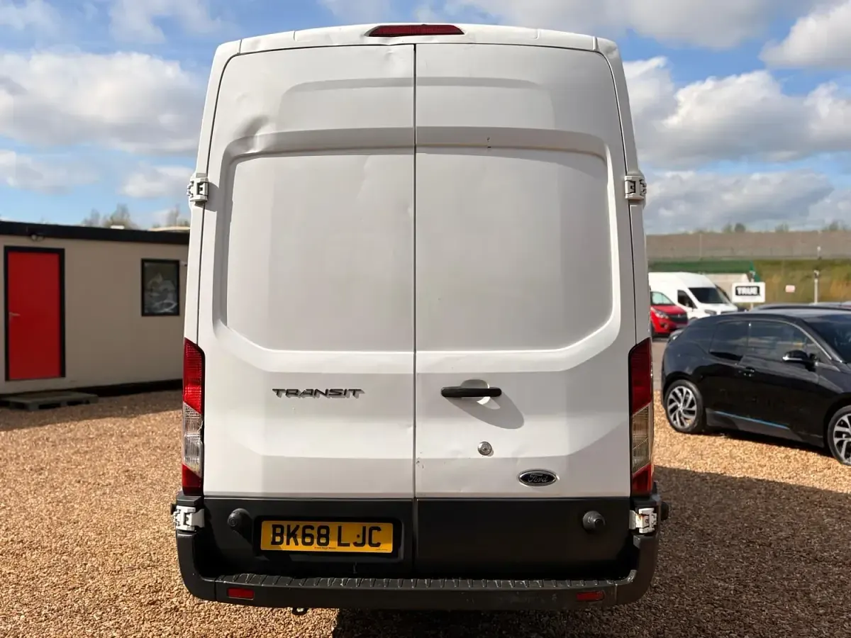 Usado Ford Transit 130 CV (95 kW) 2018 Blanco Van