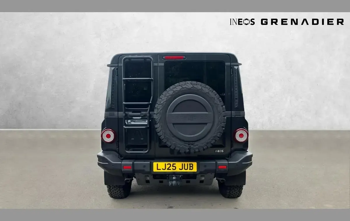 Used Ineos Grenadier 281 HP (206 kW) 2025 Grey SUV