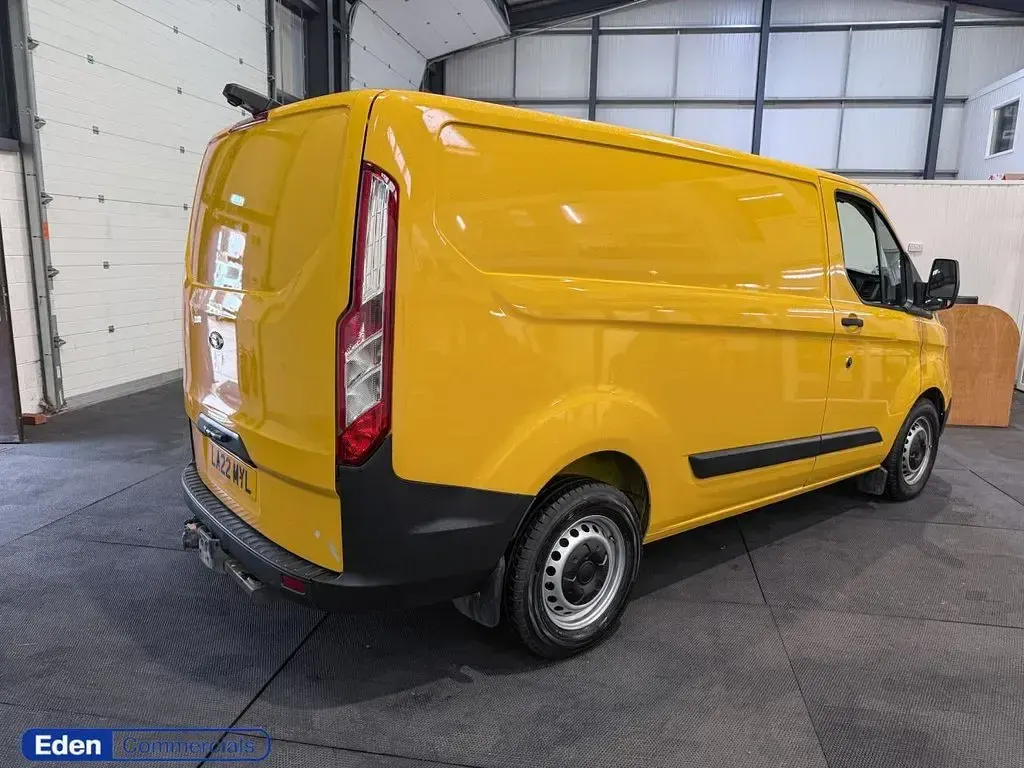 Used Ford Transit Custom 130 HP (95 kW) 2022 Yellow Van