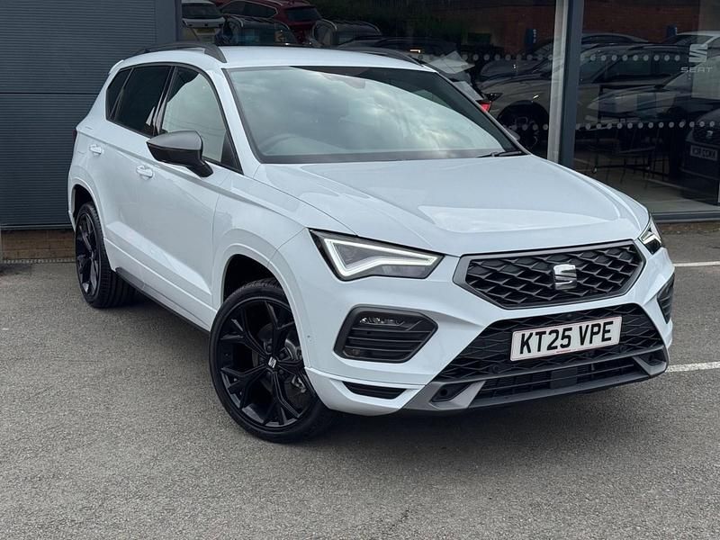 White New 2025 Seat Ateca Black Edition SUV | £27,495 (Fair price) - Image 1/4