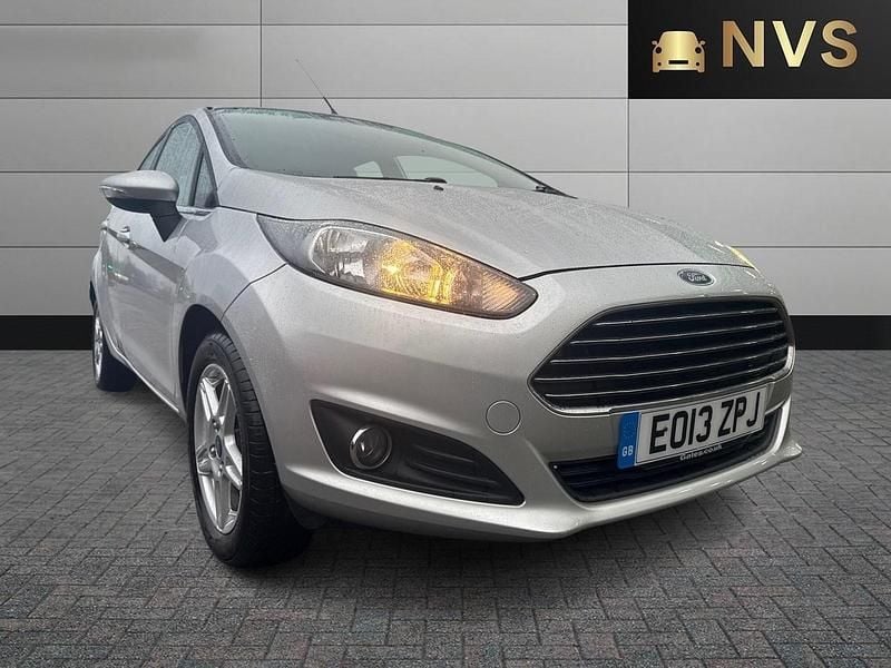 Black Used 2013 Ford Fiesta Zetec Hatchback | £4,495 (Good price) - Image 1/4