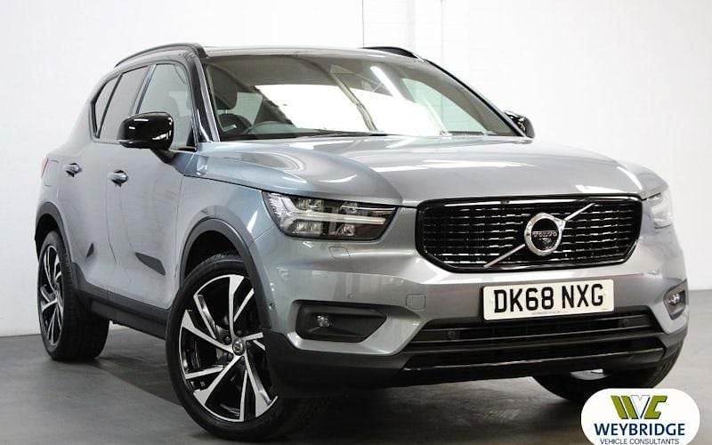 Used 2020 Volvo XC40 R-Design Pro SUV | £22,495 (Fair price) - Image 1/4