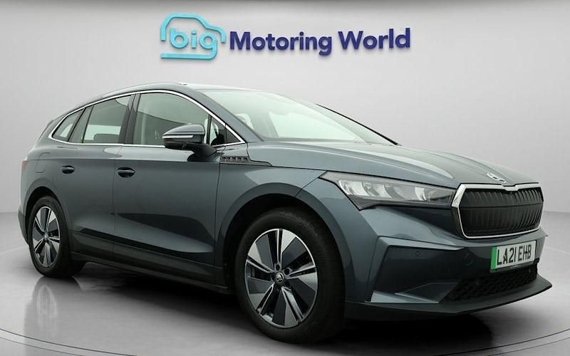 Used 2021 Skoda Enyaq iV Loft SUV | £17,200 (Fair price) - Image 1/4
