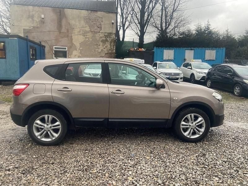Used Nissan Qashqai Acenta 2010 Beige SUV