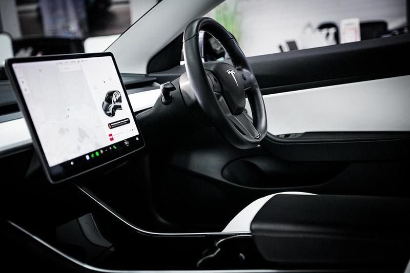 Used Tesla Model 3 Performance 461 kW (627 HP) 2019 Grey Sedan