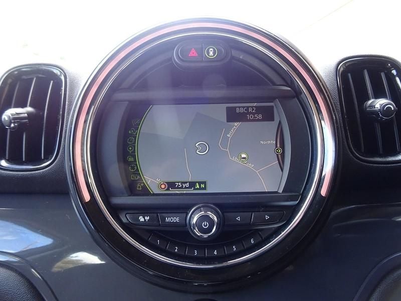 Used Mini Cooper D 150 HP (110 kW) 2017 White Hatchback