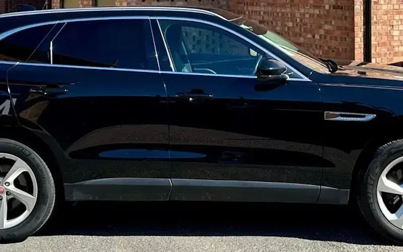 Usado Jaguar F-Pace Prestige 163 HP (119 kW) 2020 SUV