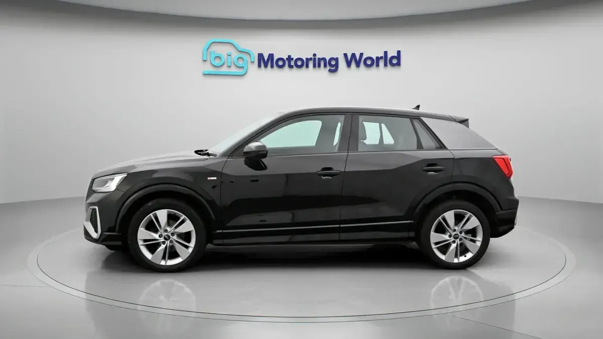Used Audi Q2 S-Line 150 HP (110 kW) 2023 Black SUV