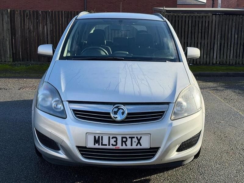 Used Vauxhall Zafira 115 HP (84 kW) 2013 Silver MPV