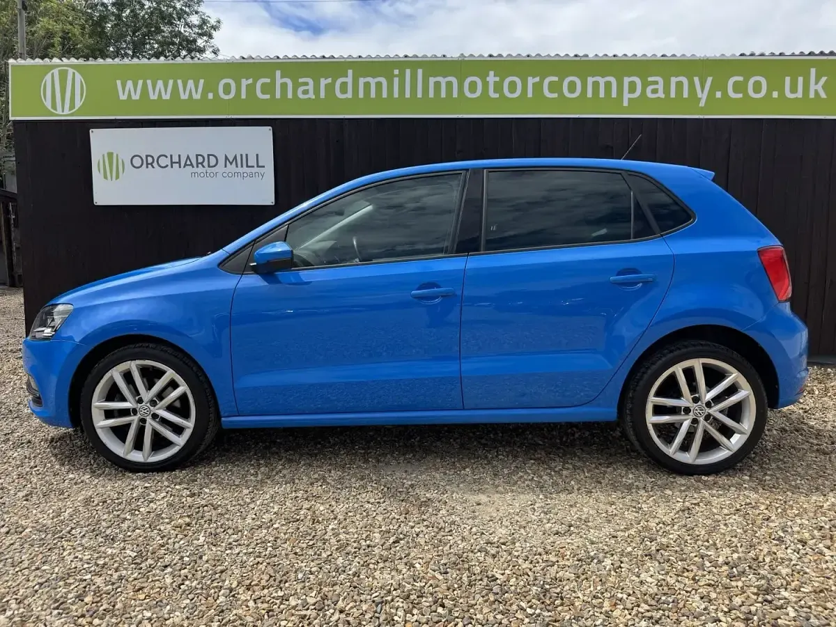 Used VW Polo SEL 110 HP (80 kW) 2015 Blue Hatchback