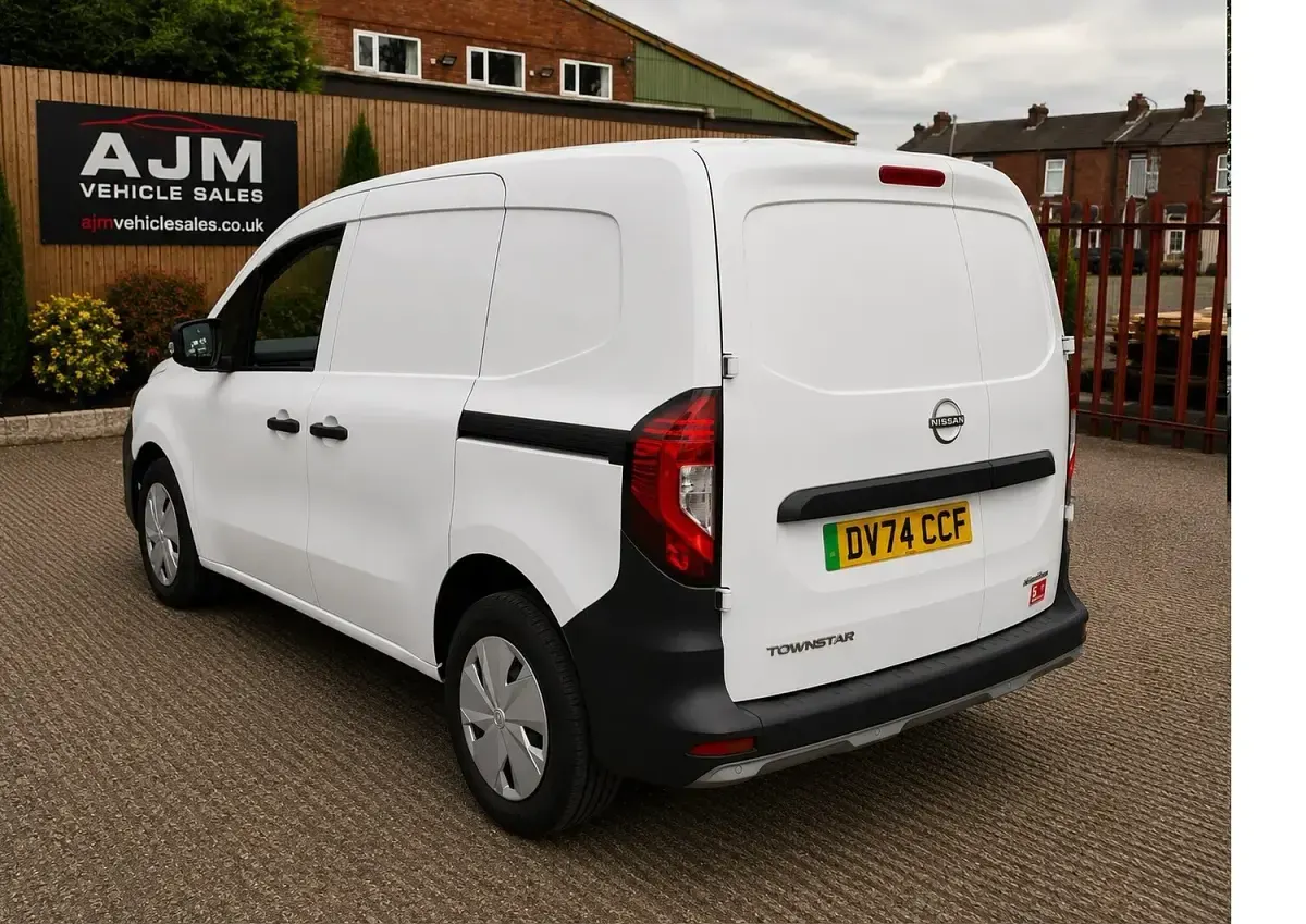 Used Nissan Townstar Acenta 89 kW (122 HP) 2024 White Van
