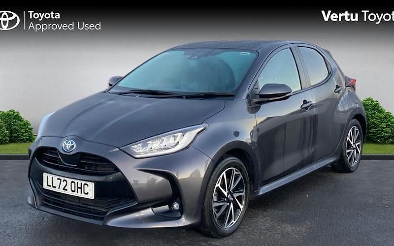 Used Toyota Yaris Hybrid Design 116 HP (85 kW) 2026 Hatchback