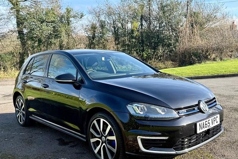 Used VW Golf VII GTE 200 HP (147 kW) 2015 Black Hatchback