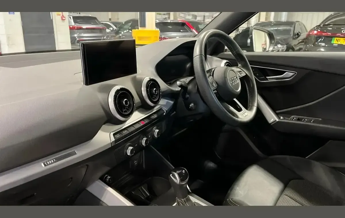 Used Audi Q2 S-Line 147 HP (108 kW) 2023 Grey SUV