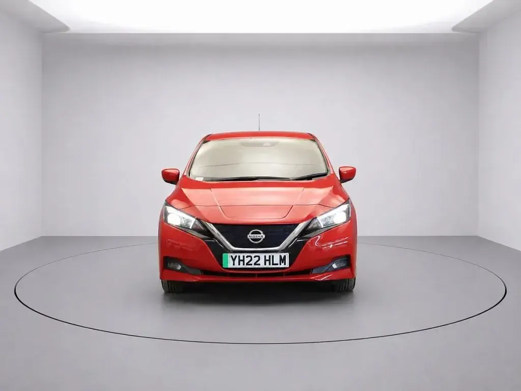 Used Nissan Leaf Acenta 110 kW (150 HP) 2022 Red Hatchback